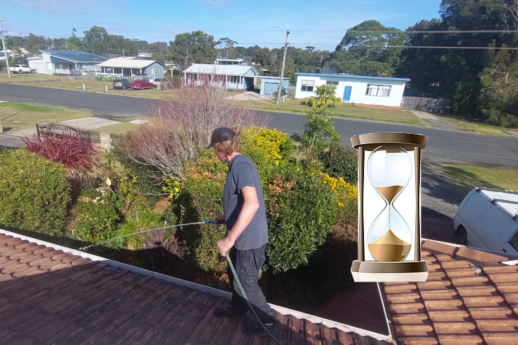 
Rinsing strategy: merimbula`s gutter cleaner enhances longevity.